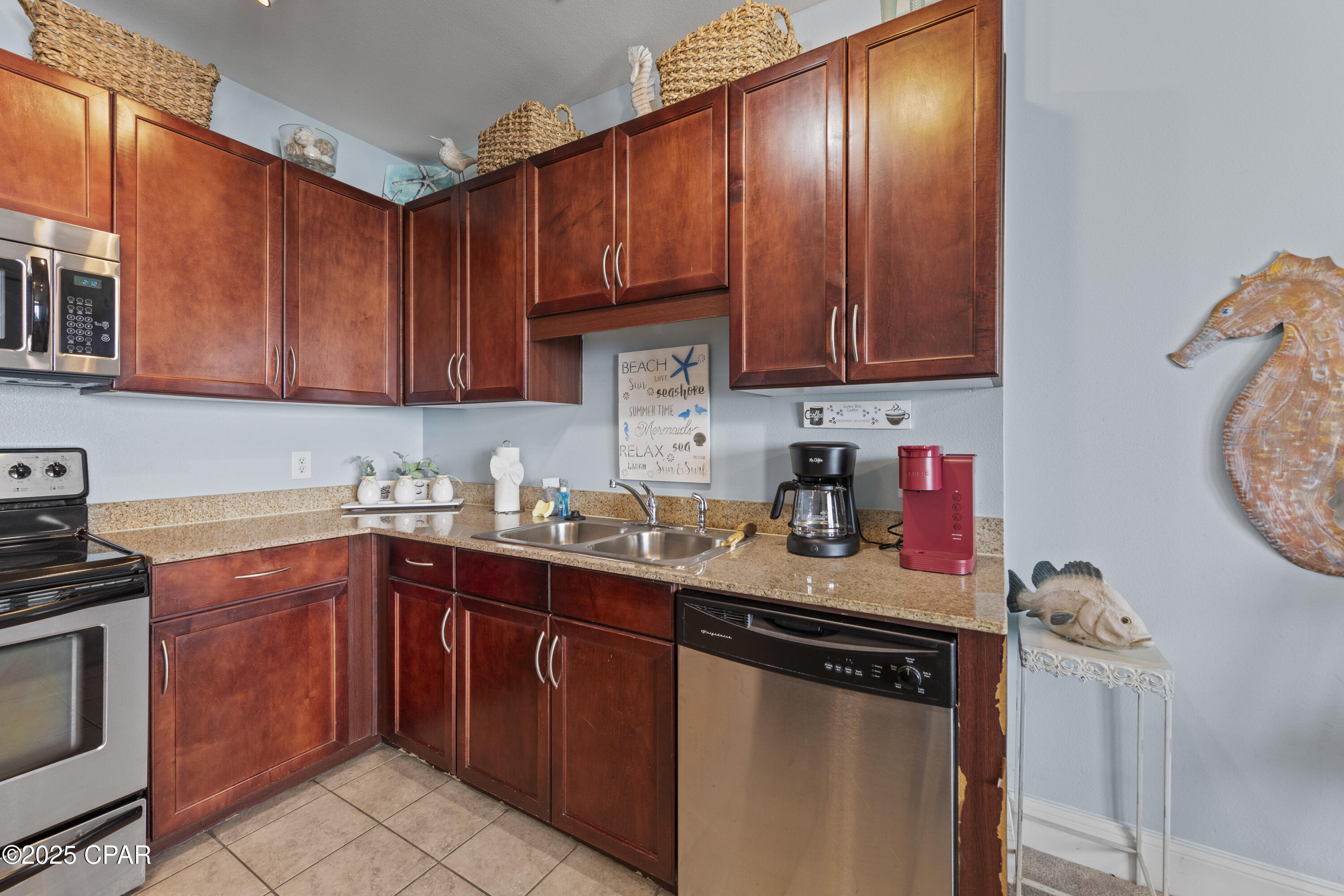 9860 S Thomas Drive, 2116