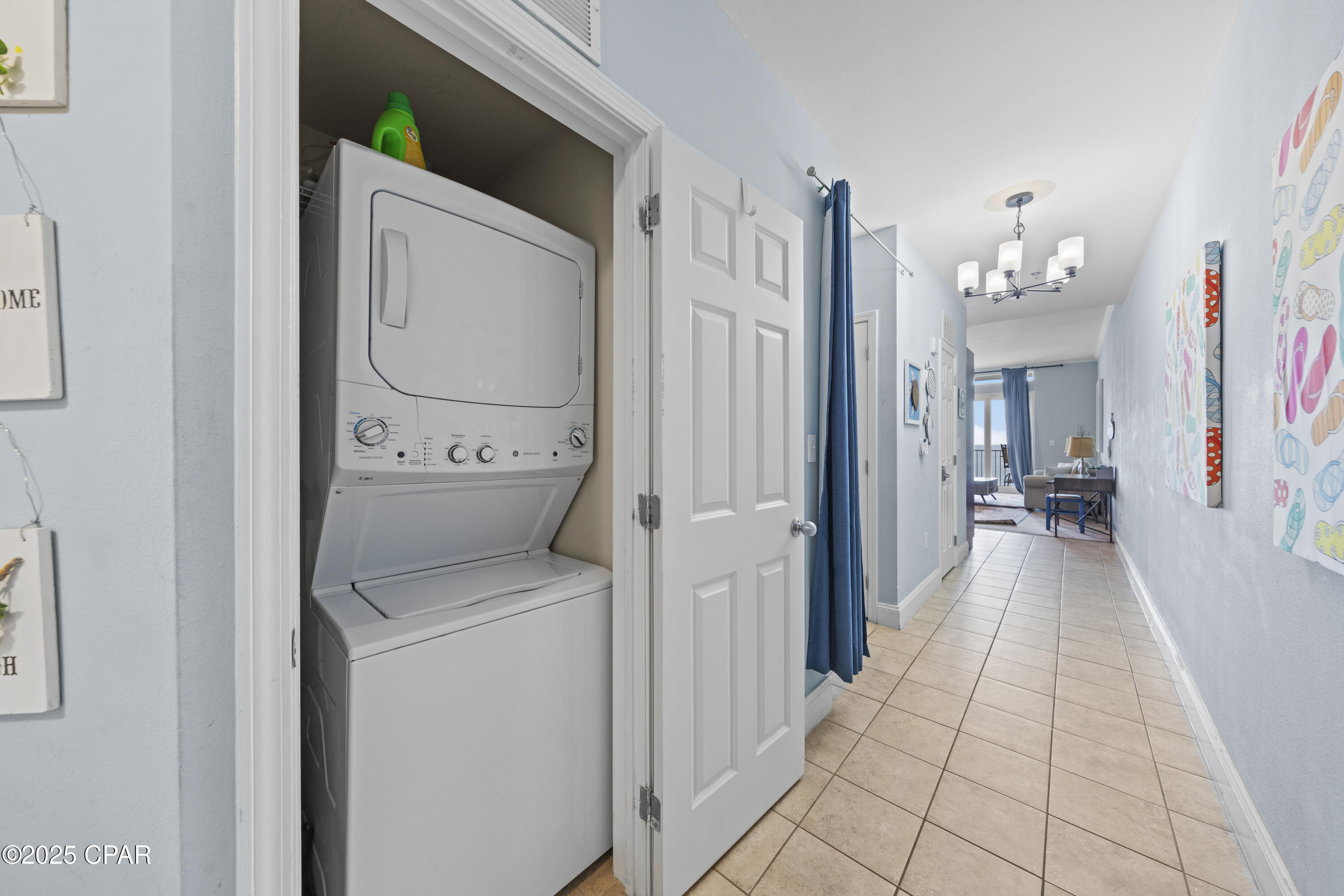 9860 S Thomas Drive, 2116