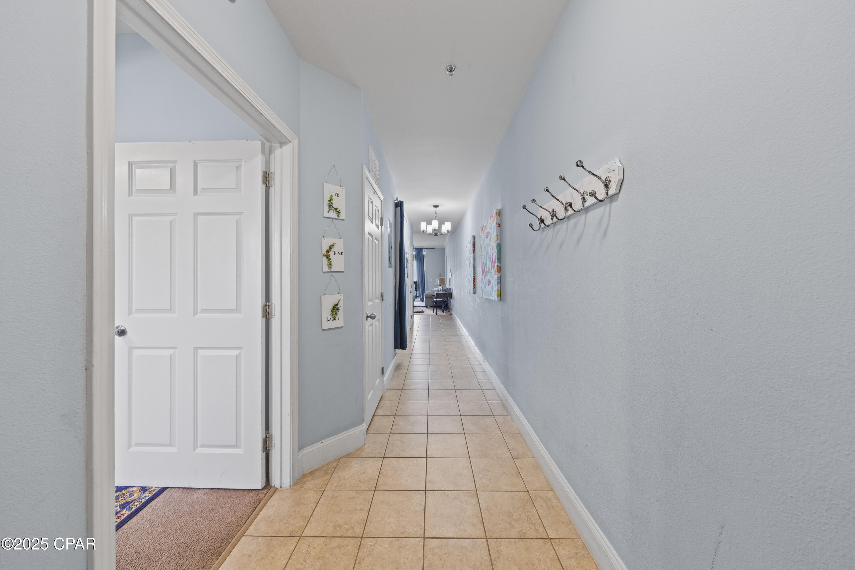 9860 S Thomas Drive, 2116