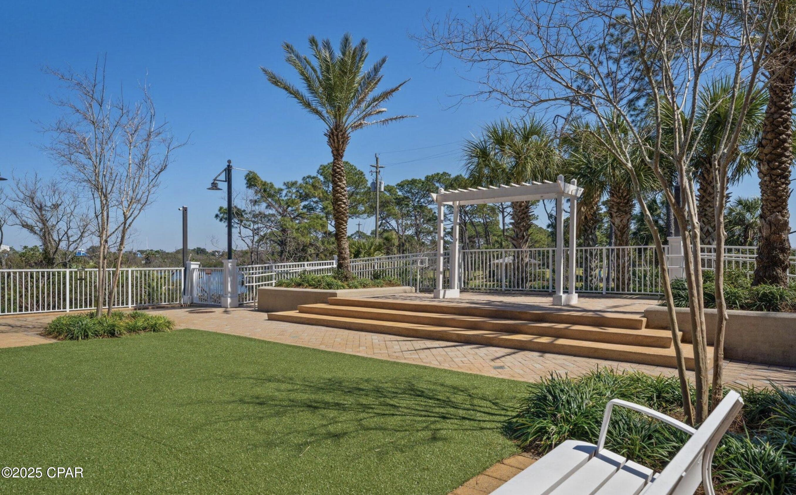 9860 S Thomas Drive, 2116