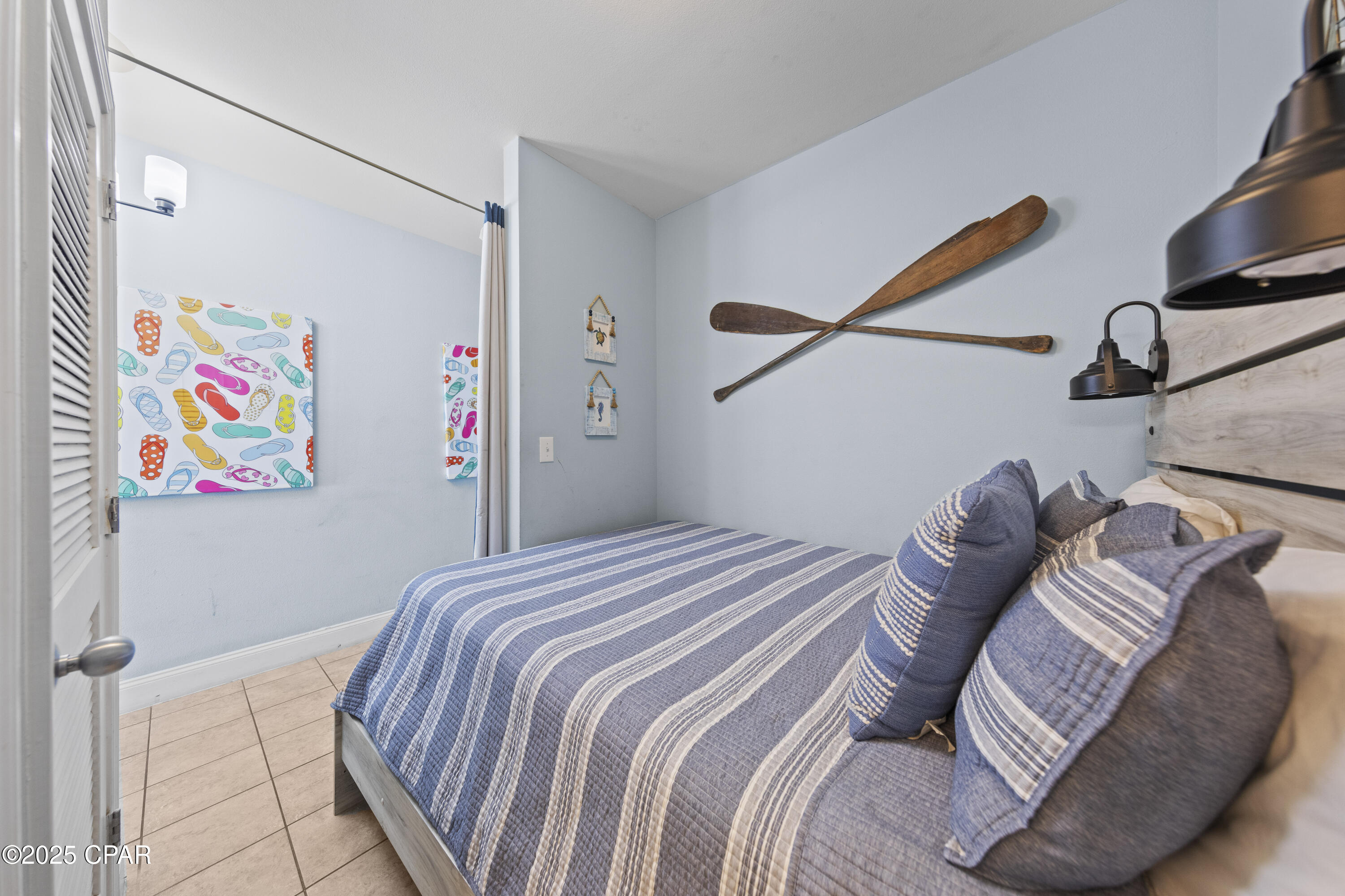 9860 S Thomas Drive, 2116