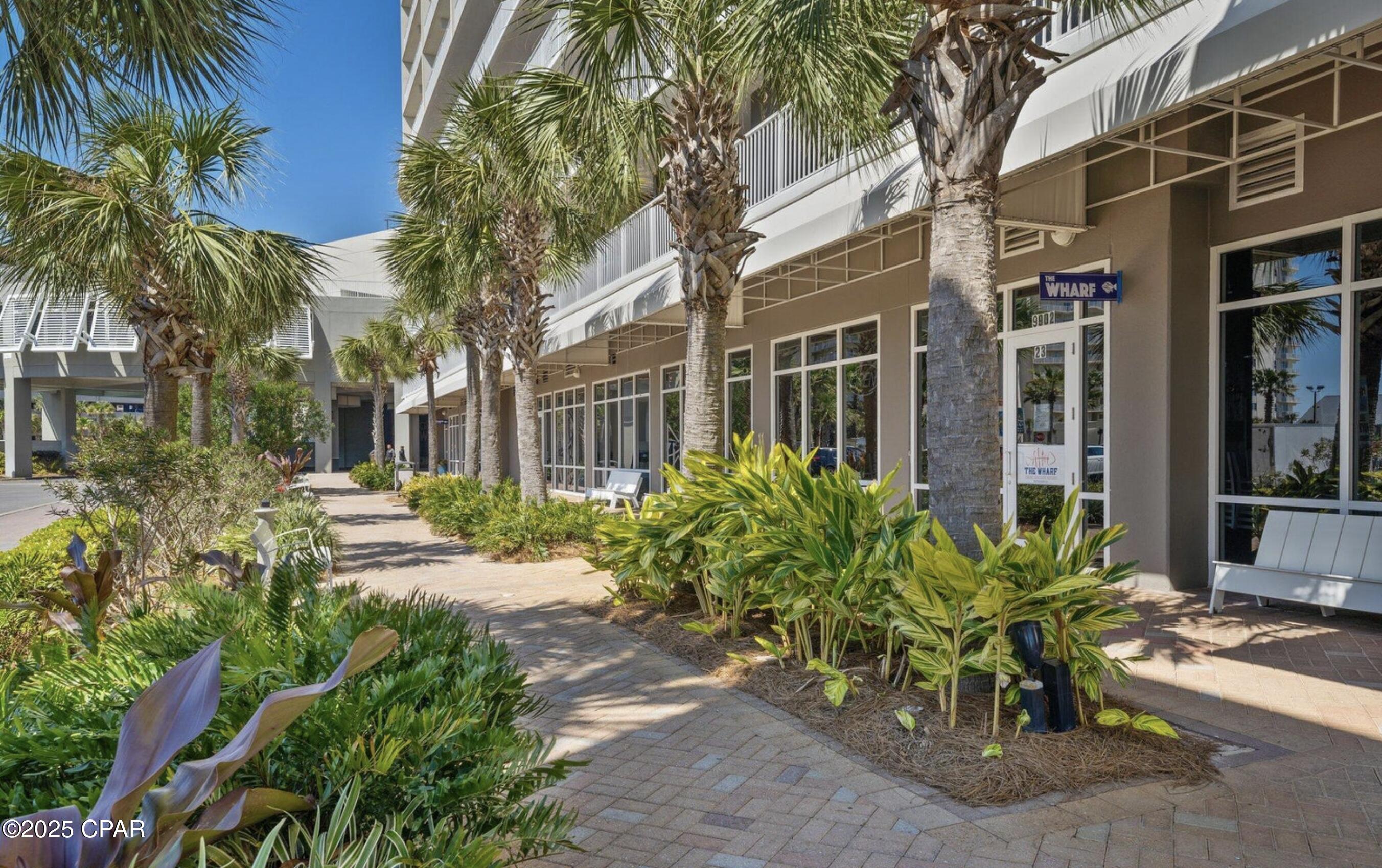 9860 S Thomas Drive, 2116