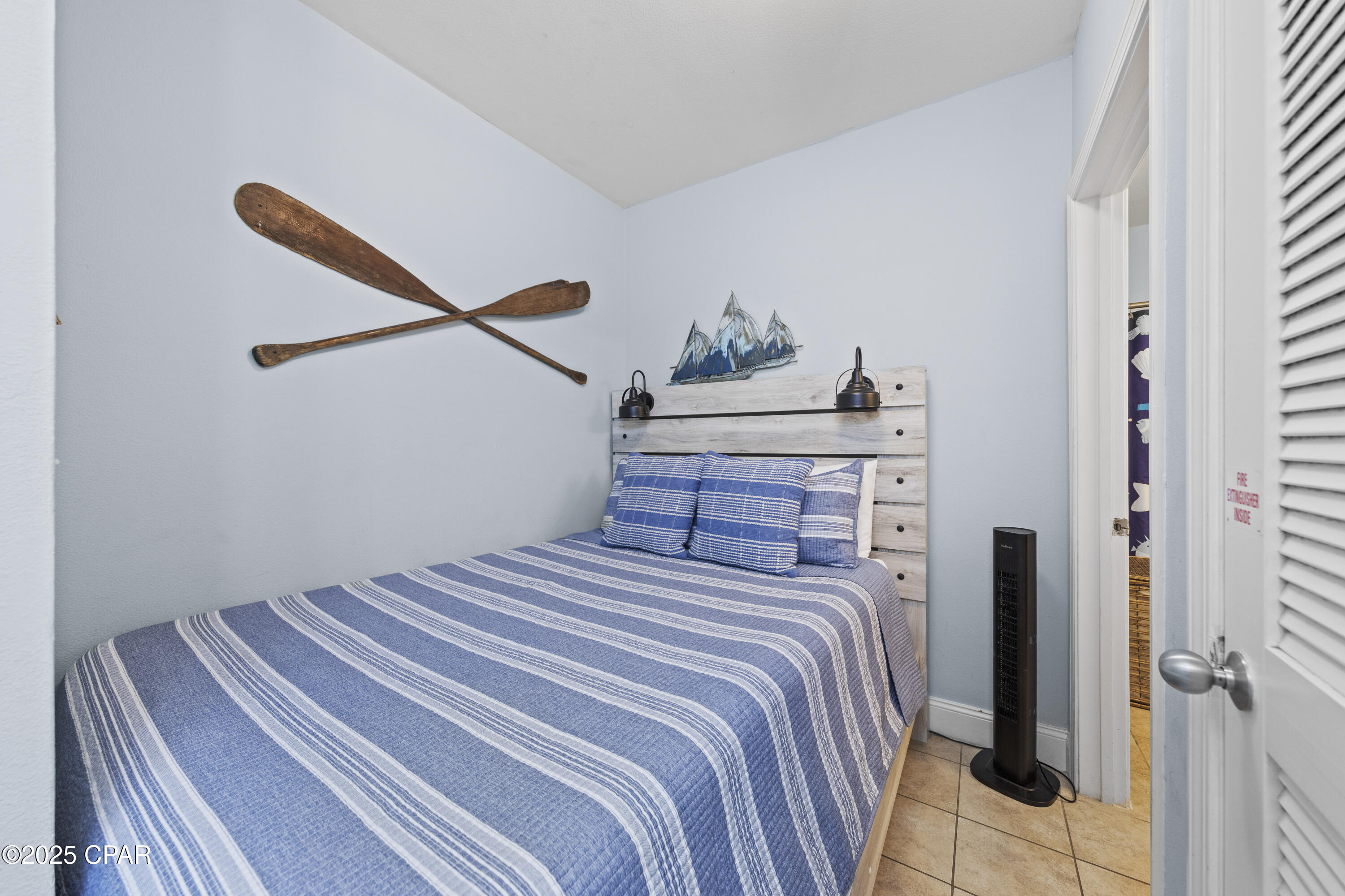 9860 S Thomas Drive, 2116