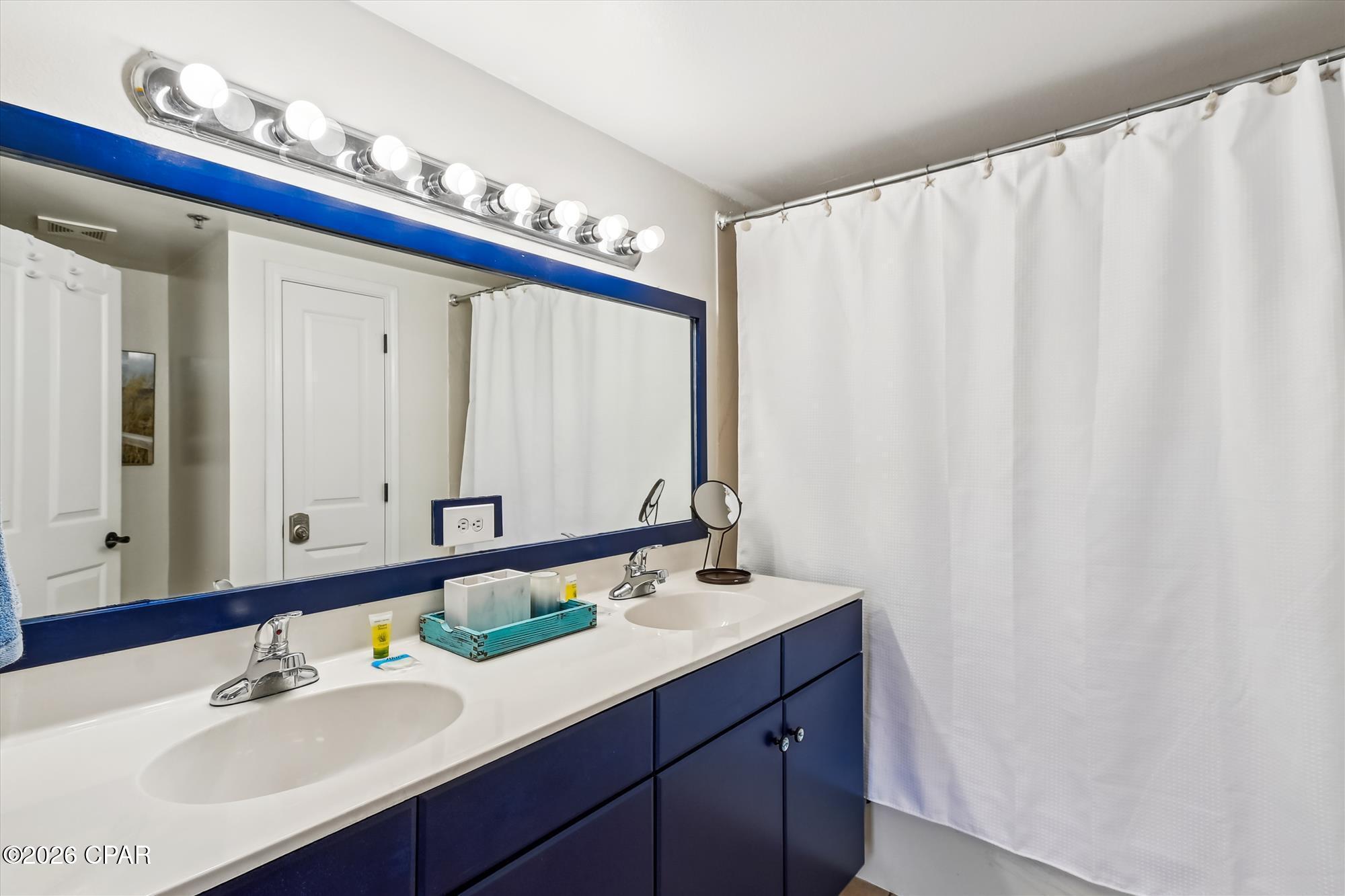 9900 S Thomas Drive 2123