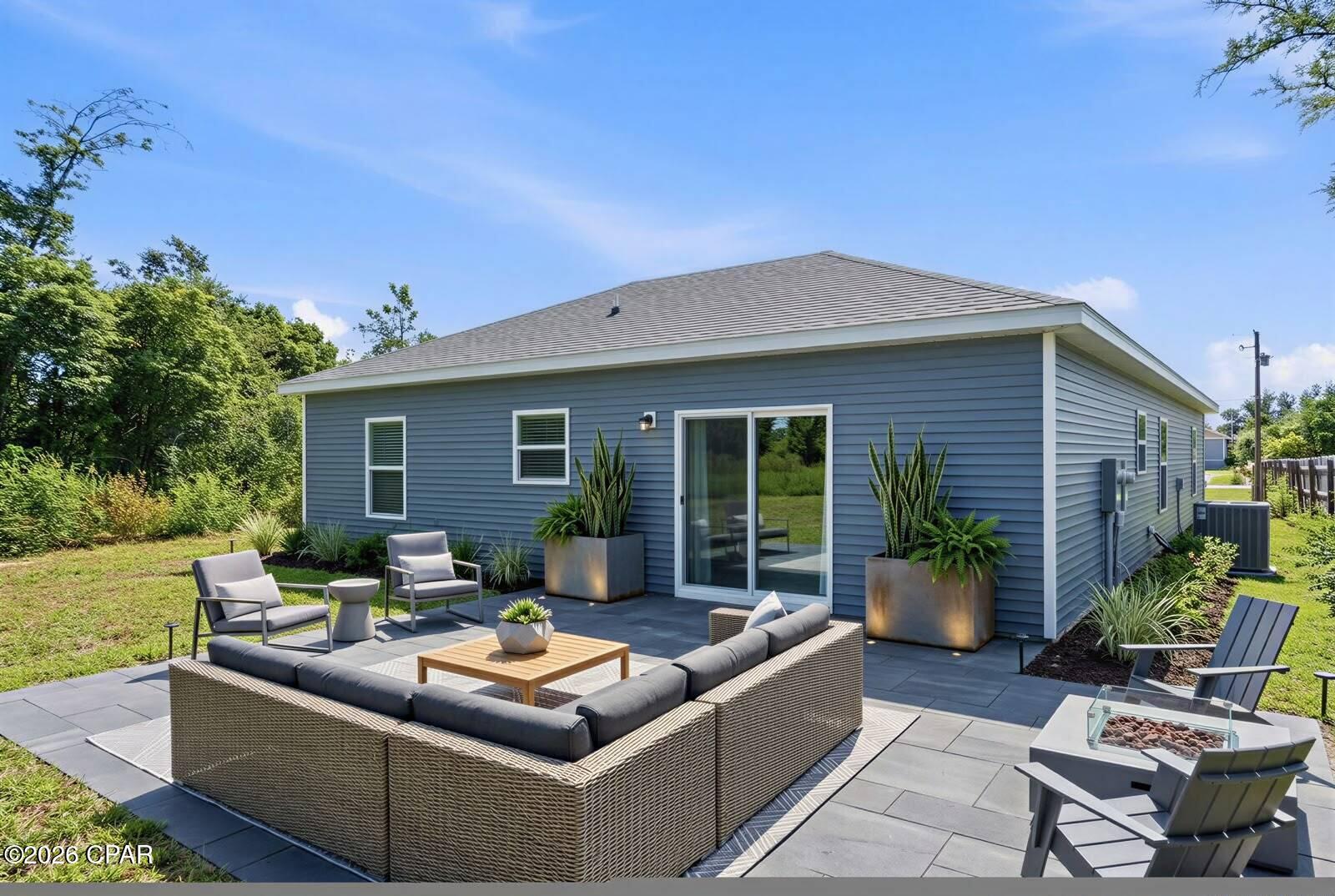 3715 E 13th Court
