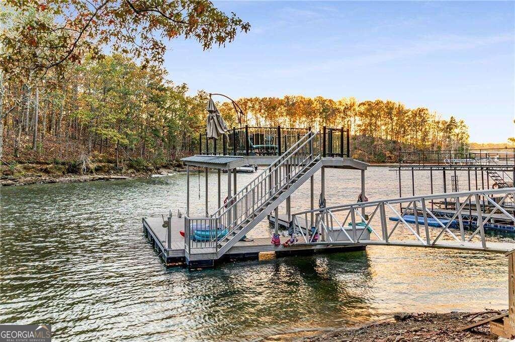5465 Dogwood Lane