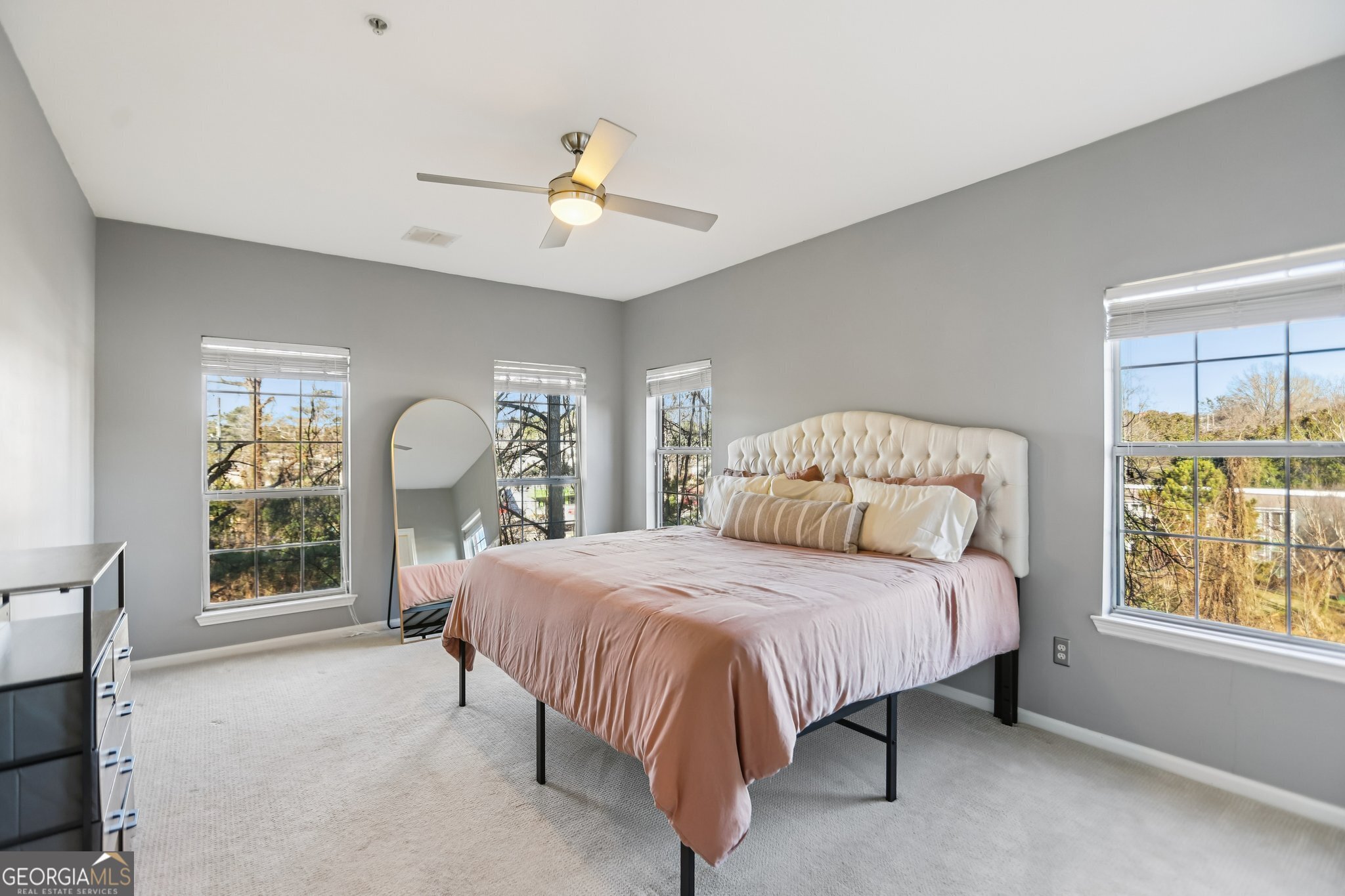 5641 Roswell Road # 201