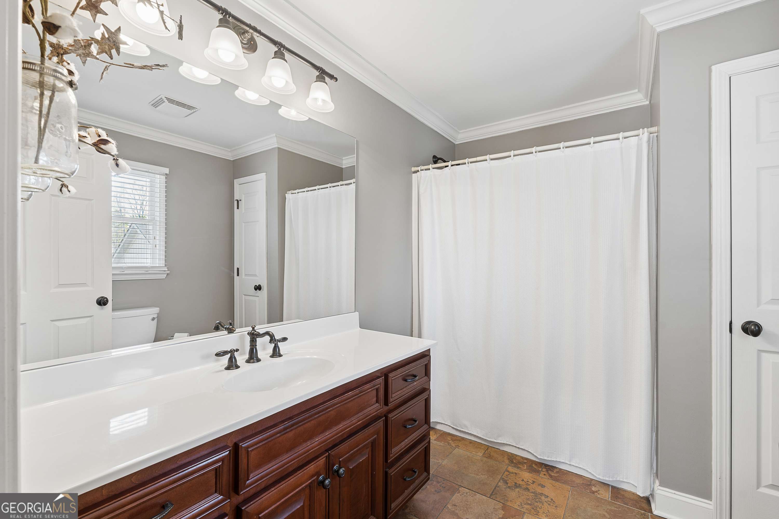 5457 Dogwood Lane