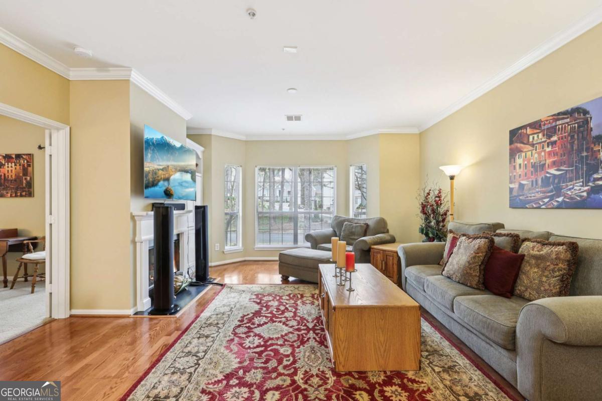 5641 Roswell Road # 217