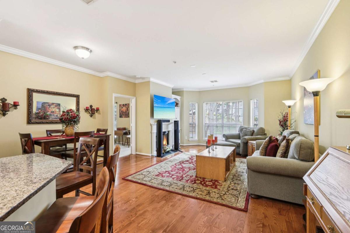 5641 Roswell Road # 217