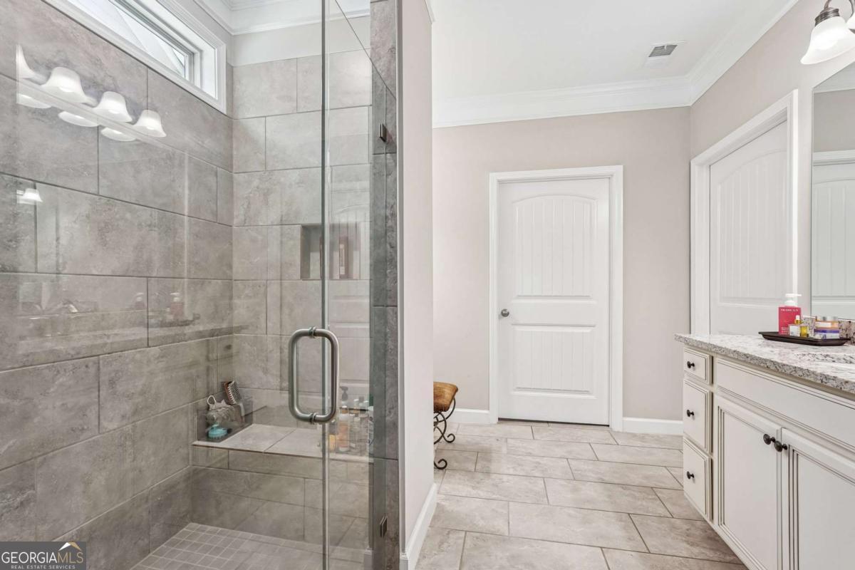 2690 Westlington Circle