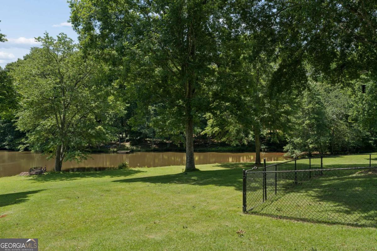 1091 Briar Lakes Road