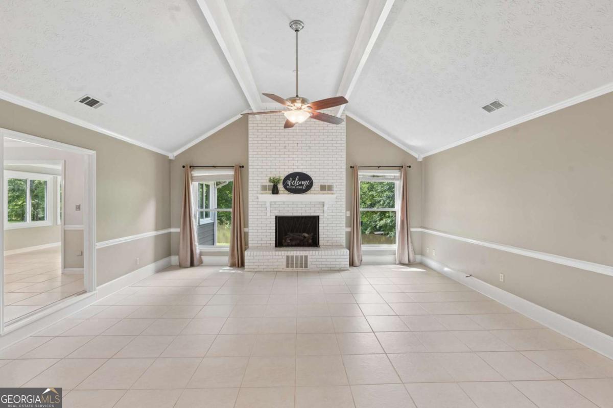 1091 Briar Lakes Road