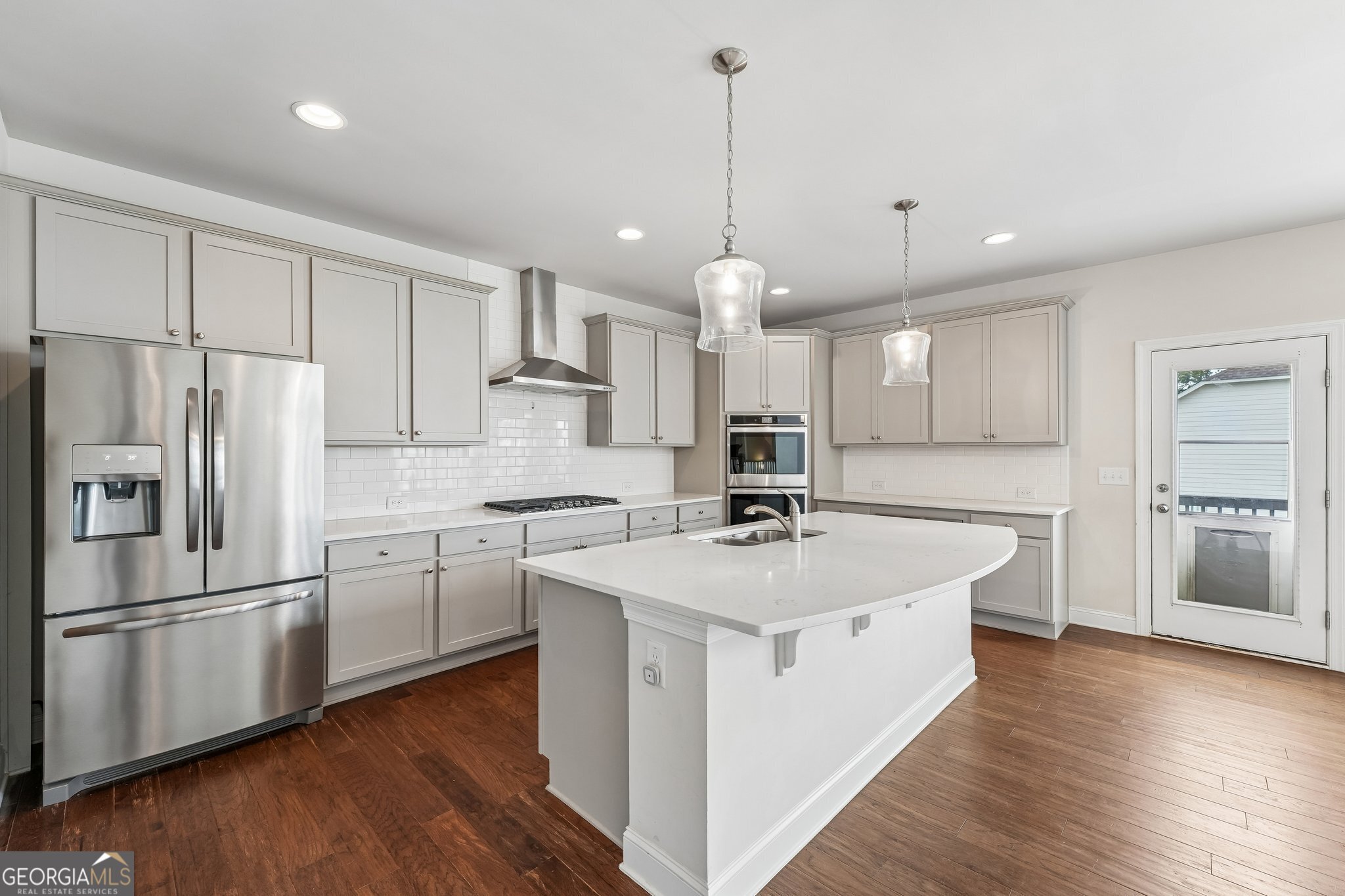 6695 Canyon Cove