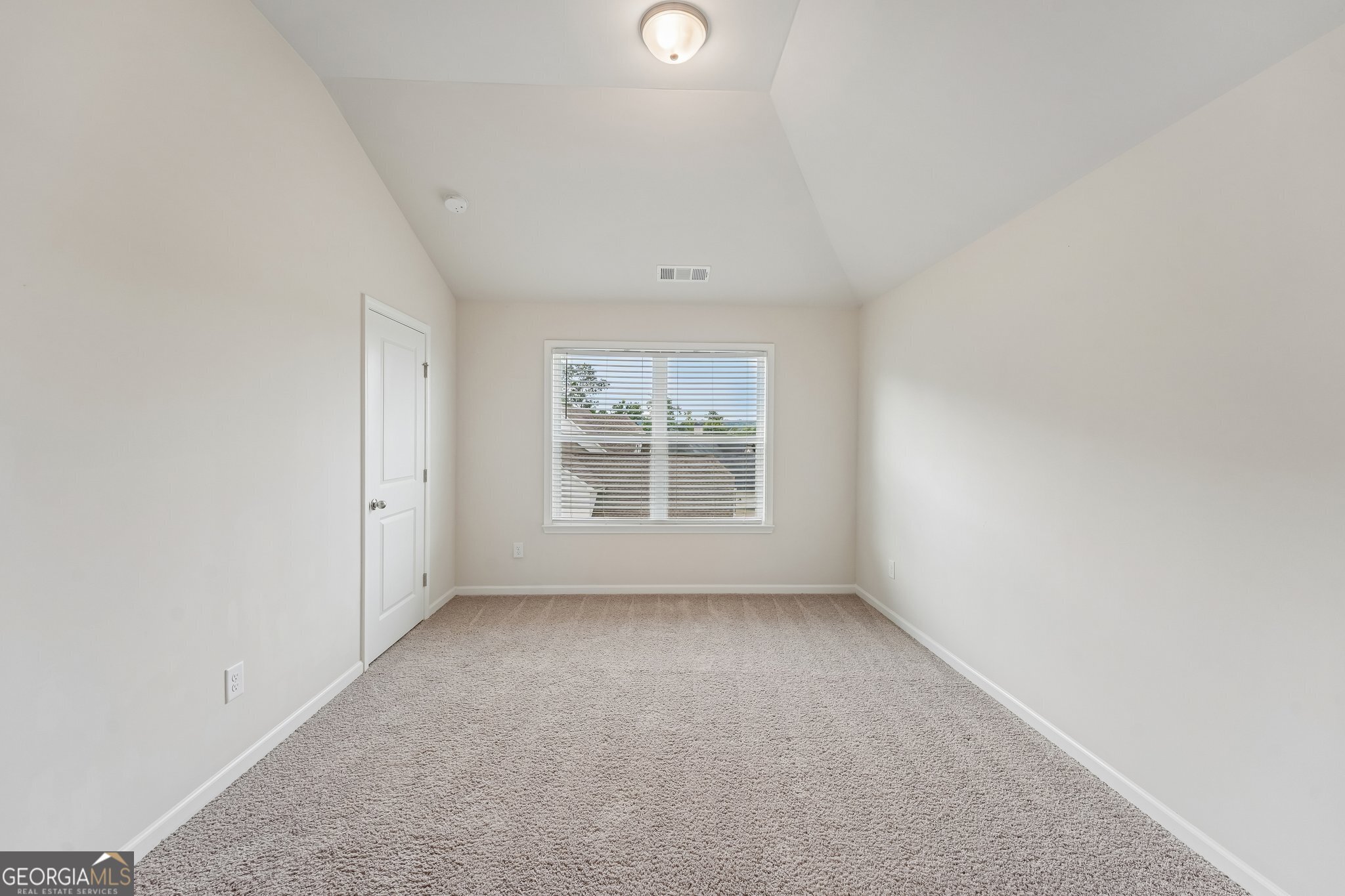 6695 Canyon Cove