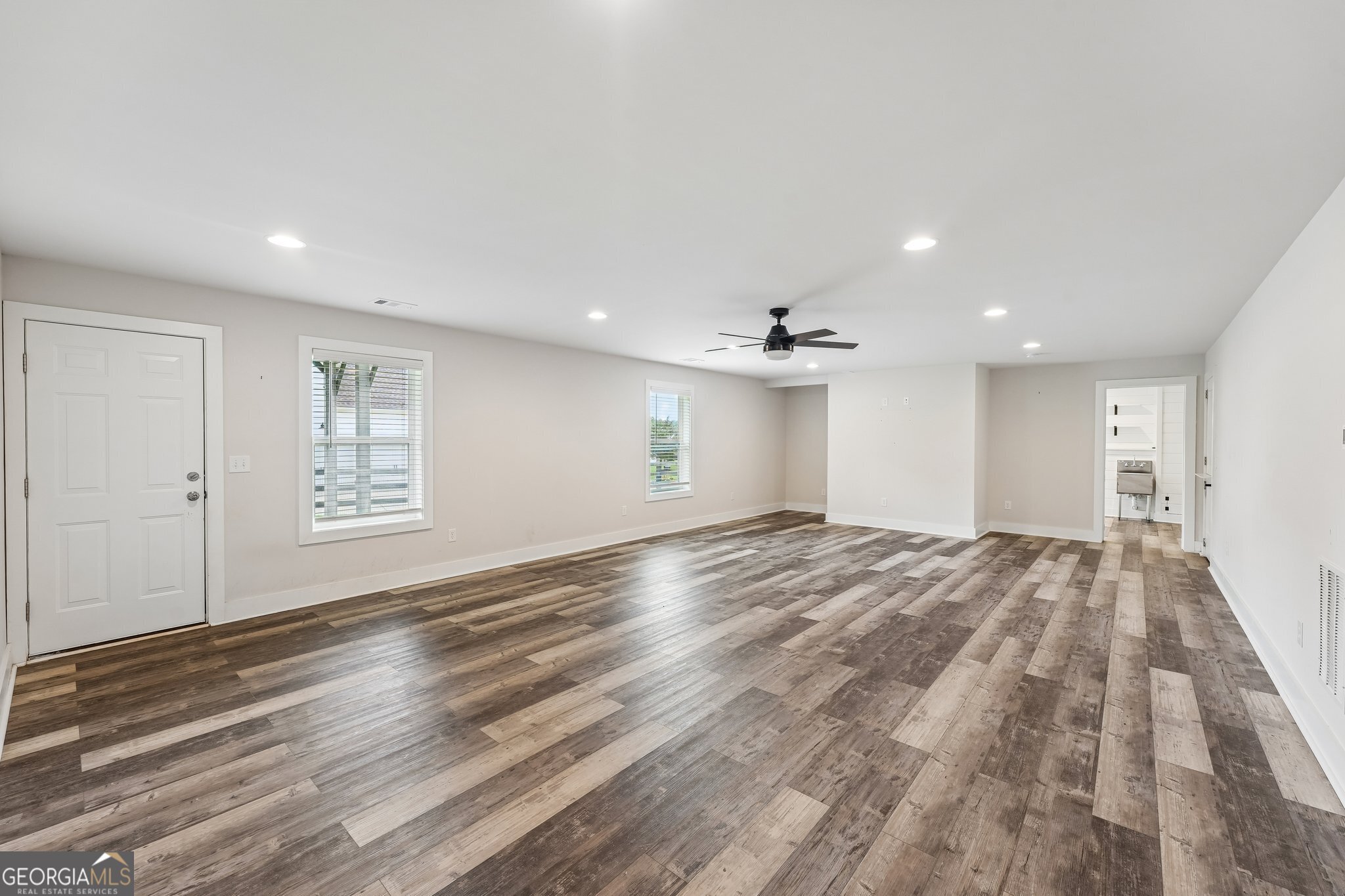6695 Canyon Cove