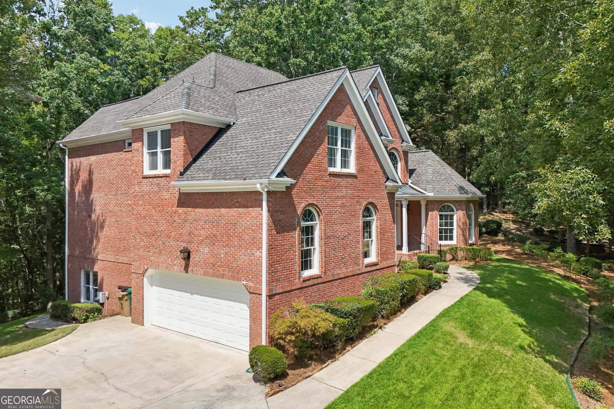 1390 Rogers Mill Lane