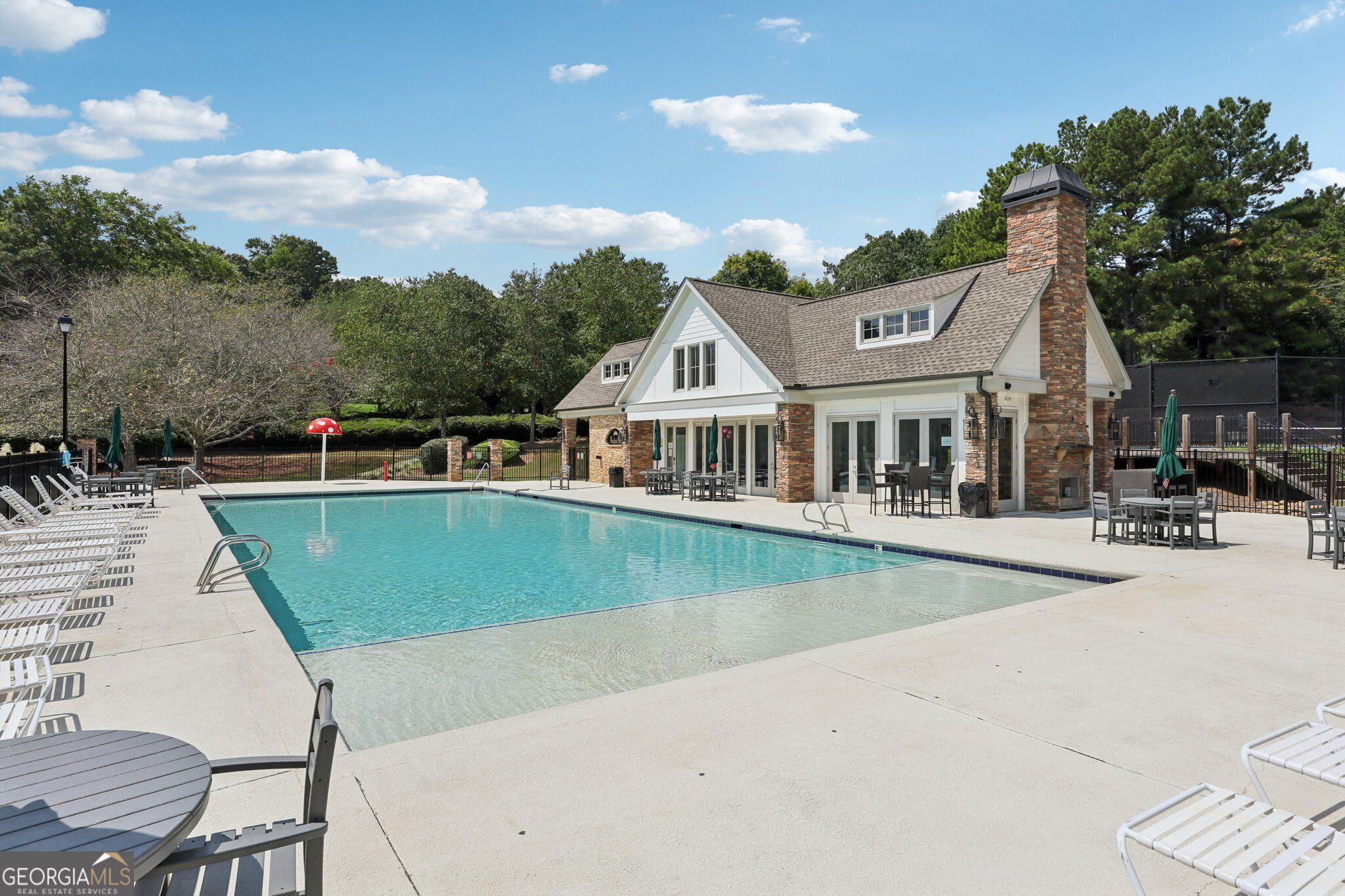 1390 Rogers Mill Lane