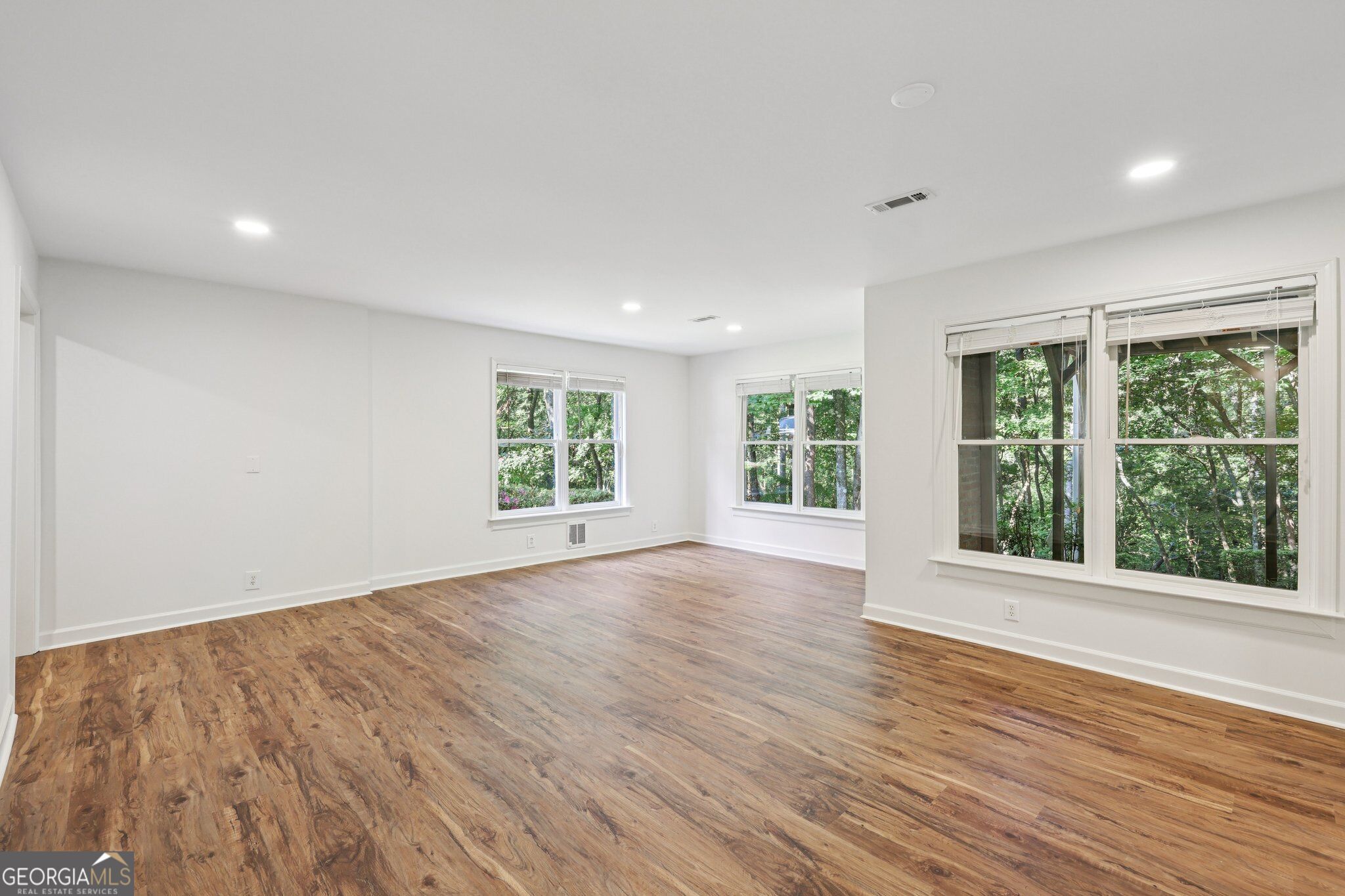 1390 Rogers Mill Lane