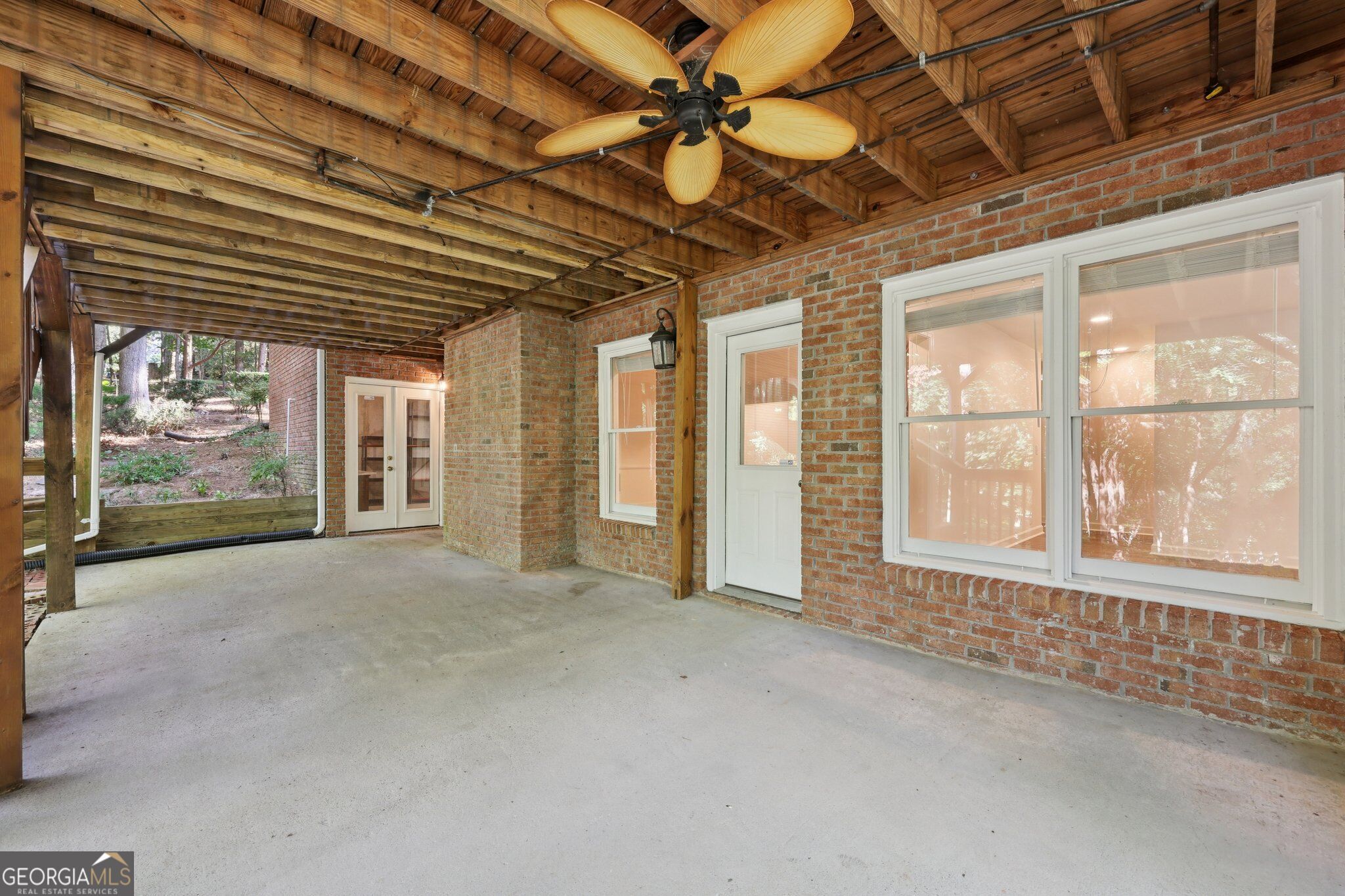 1390 Rogers Mill Lane
