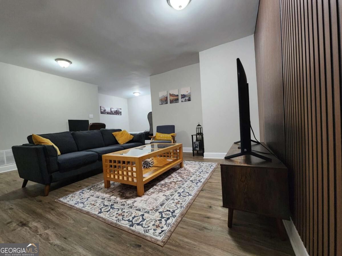 2829 Cobb Place Manor Court
