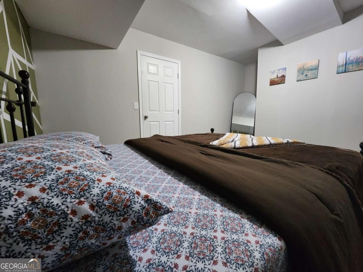 2829 Cobb Place Manor Court