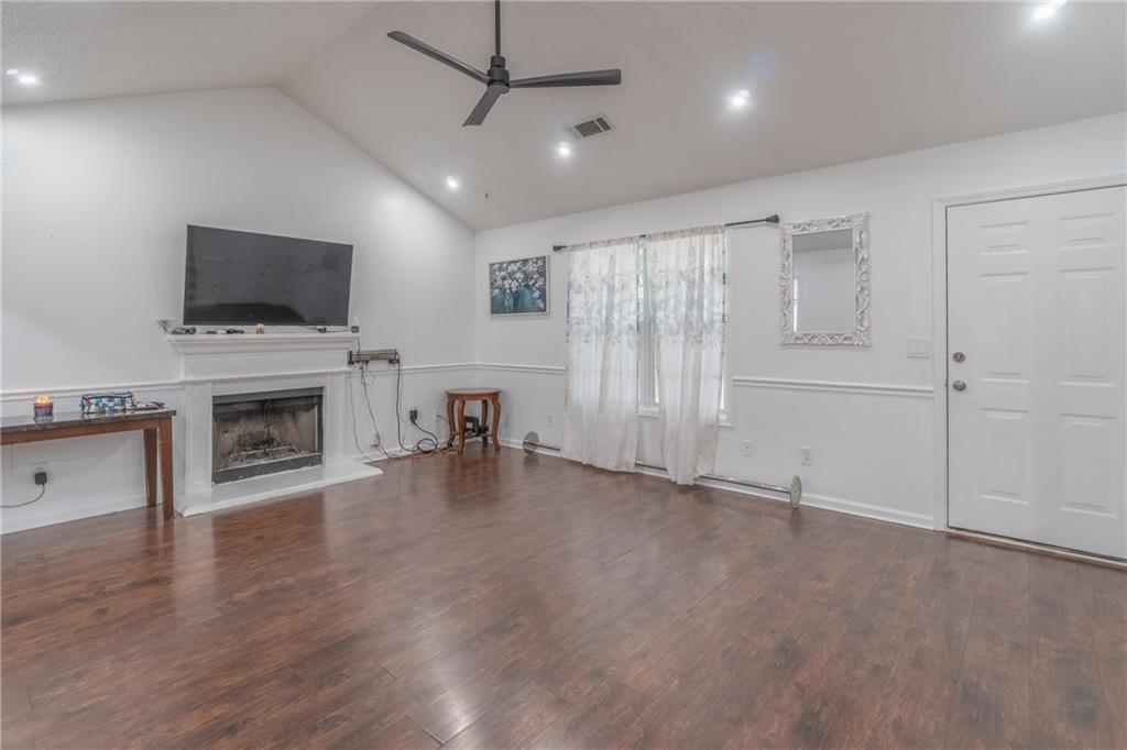 2728 Winky Bluff