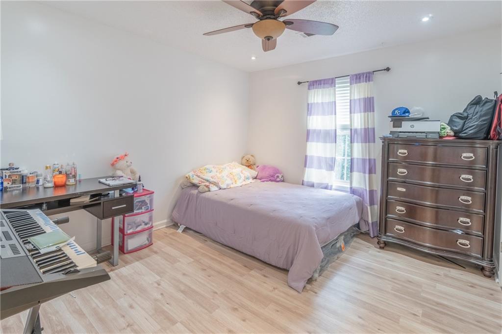 2728 Winky Bluff