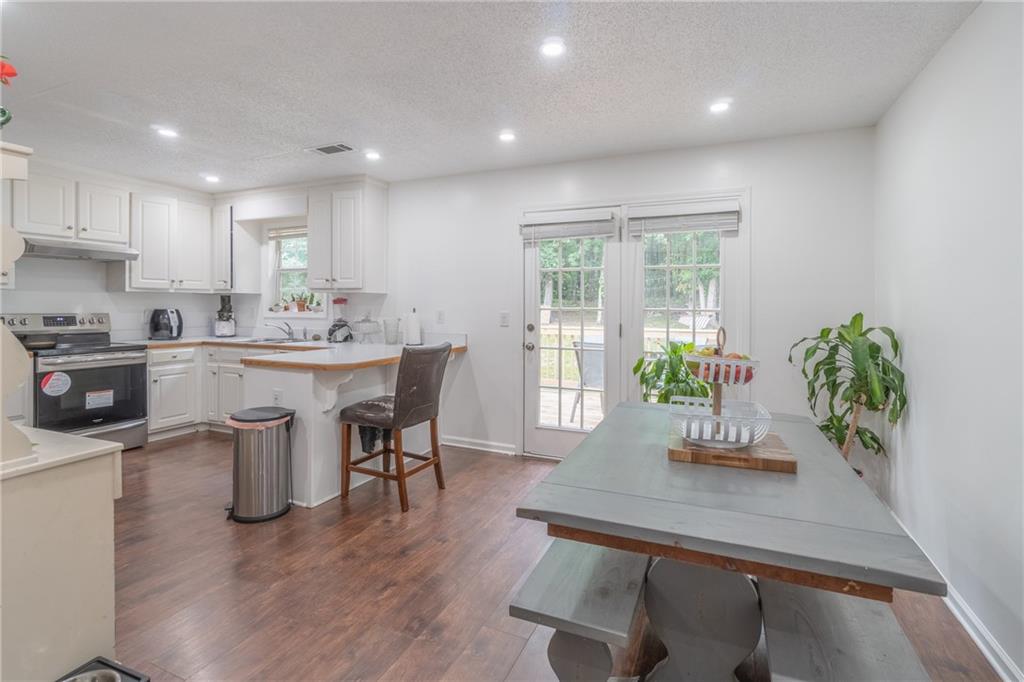 2728 Winky Bluff