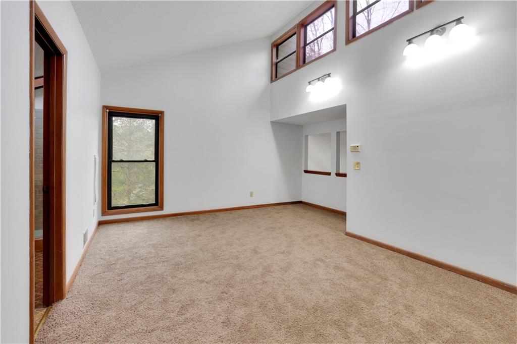 4016 Loch Highland Pass NE