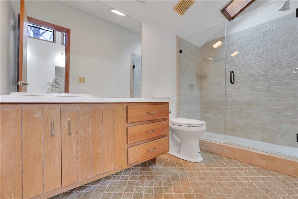 4016 Loch Highland Pass NE