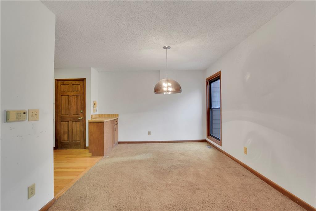 4016 Loch Highland Pass NE