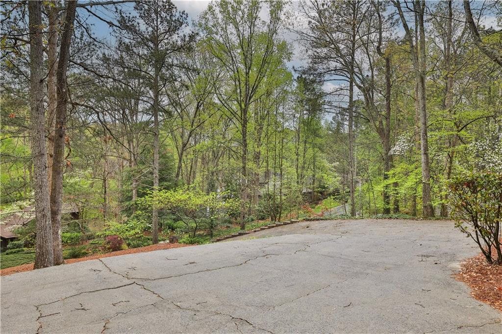 4016 Loch Highland Pass NE