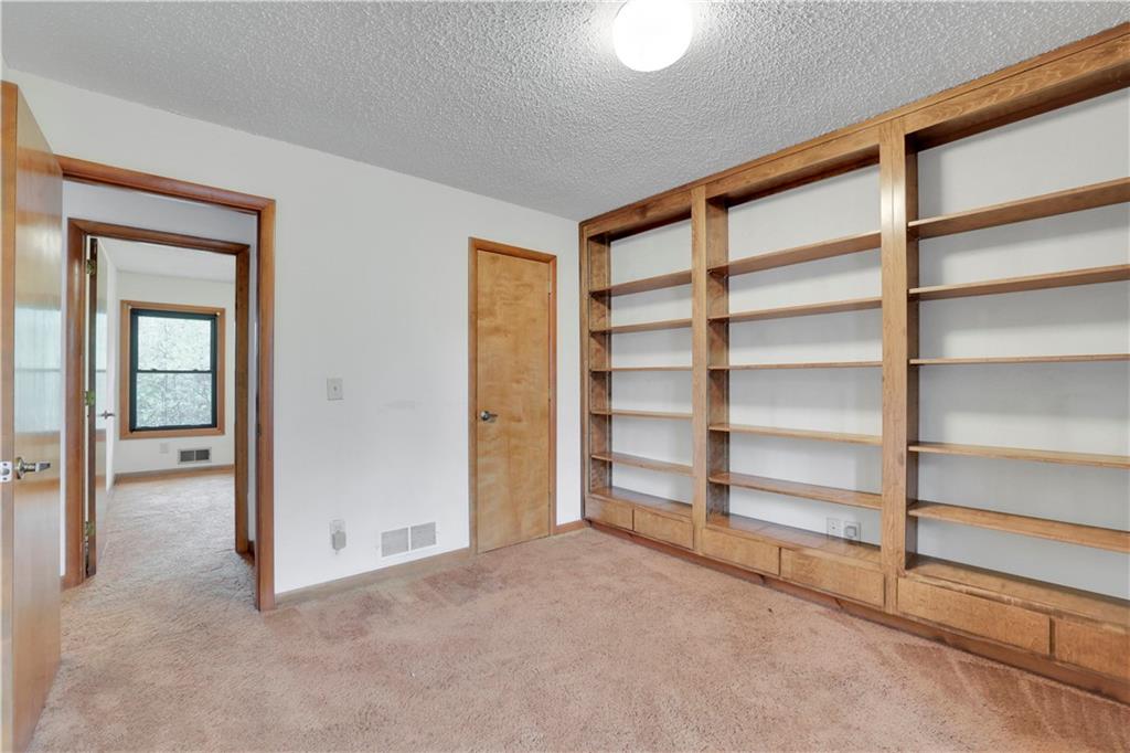 4016 Loch Highland Pass NE