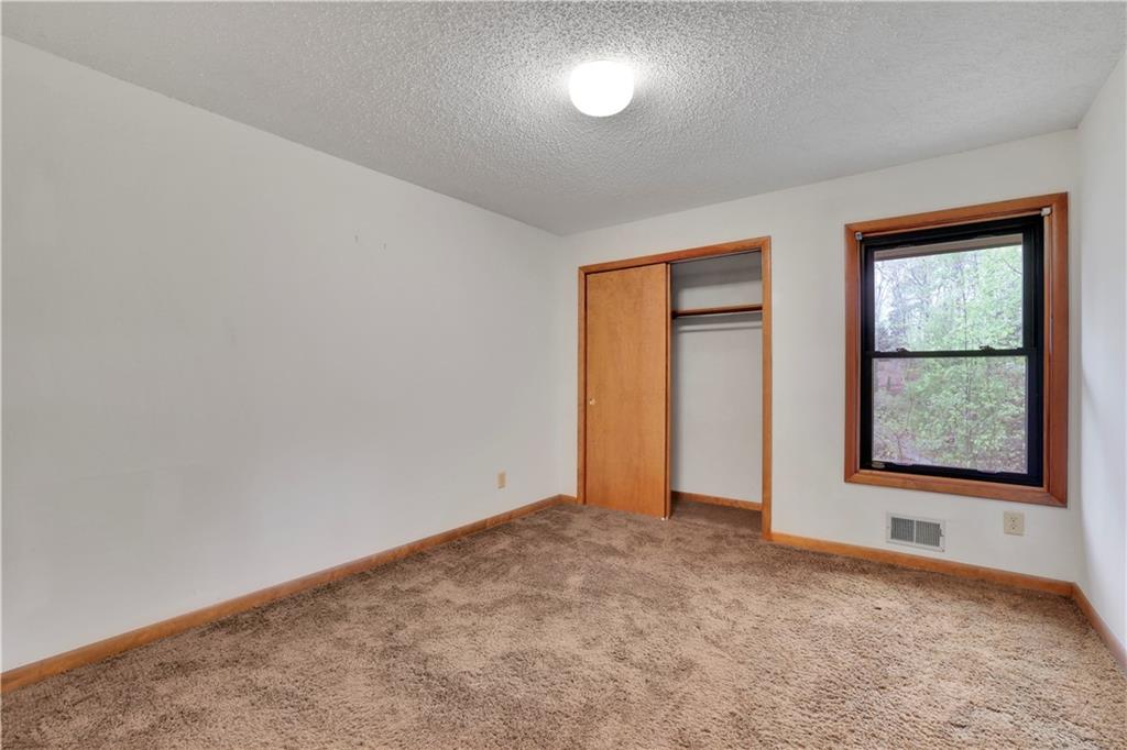 4016 Loch Highland Pass NE