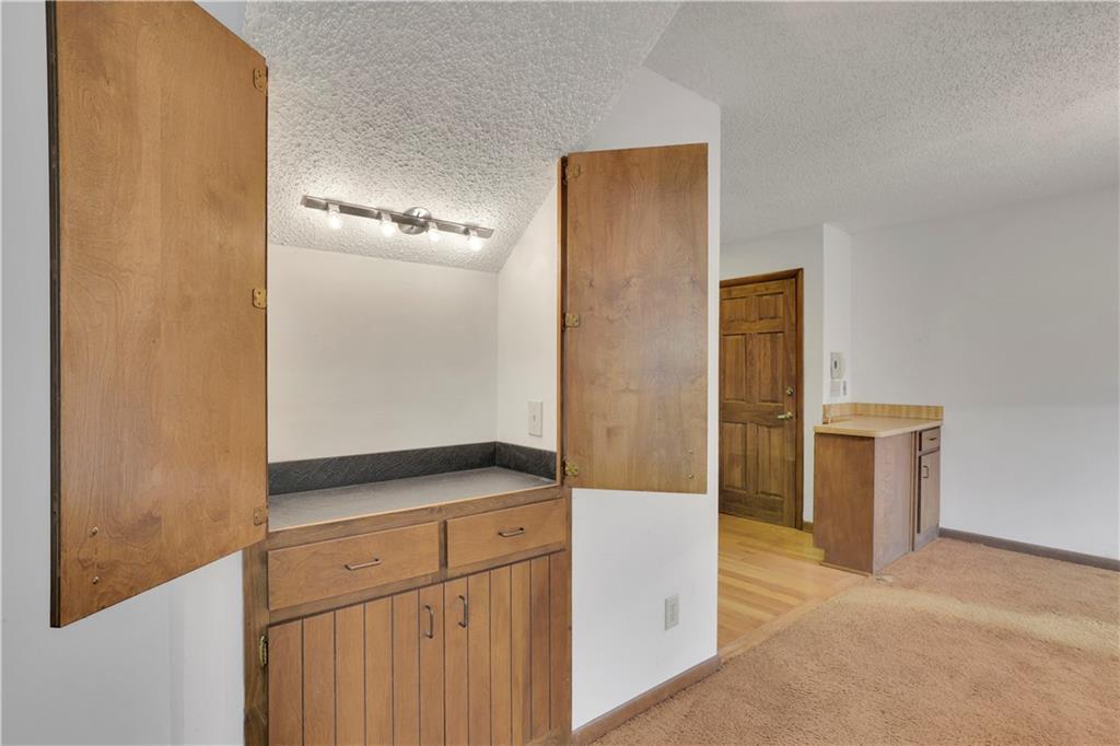 4016 Loch Highland Pass NE