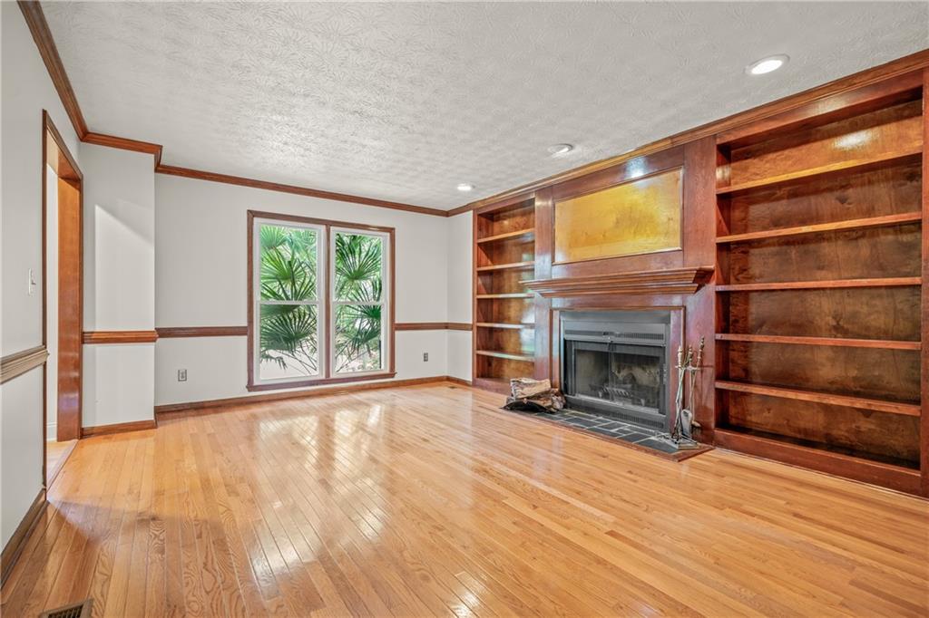 4827 Glenwhite Drive