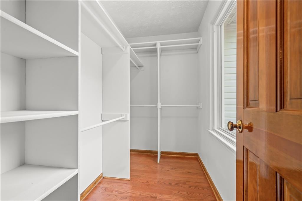 4827 Glenwhite Drive