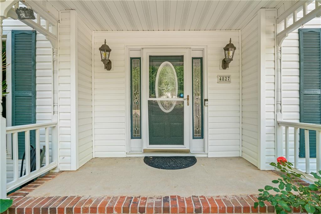 4827 Glenwhite Drive