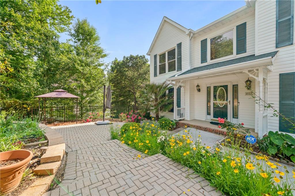 4827 Glenwhite Drive