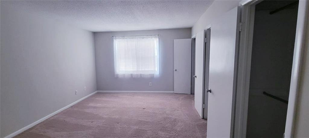 1367 Kingsgate Drive