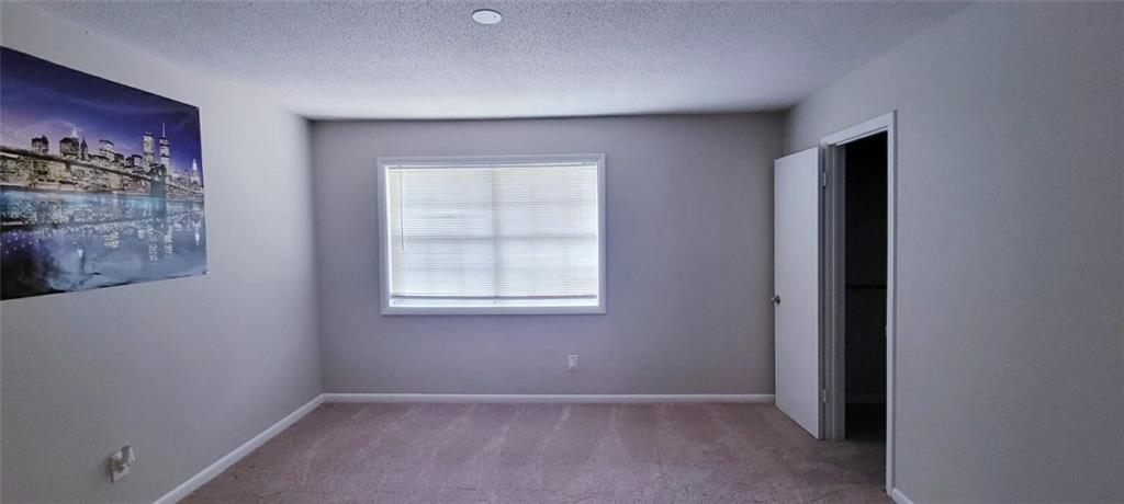 1367 Kingsgate Drive