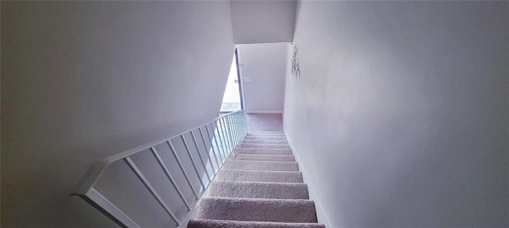 1367 Kingsgate Drive