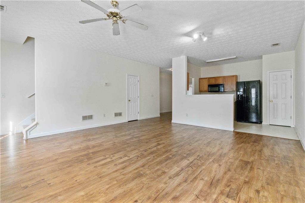 1516 Parc Main Street