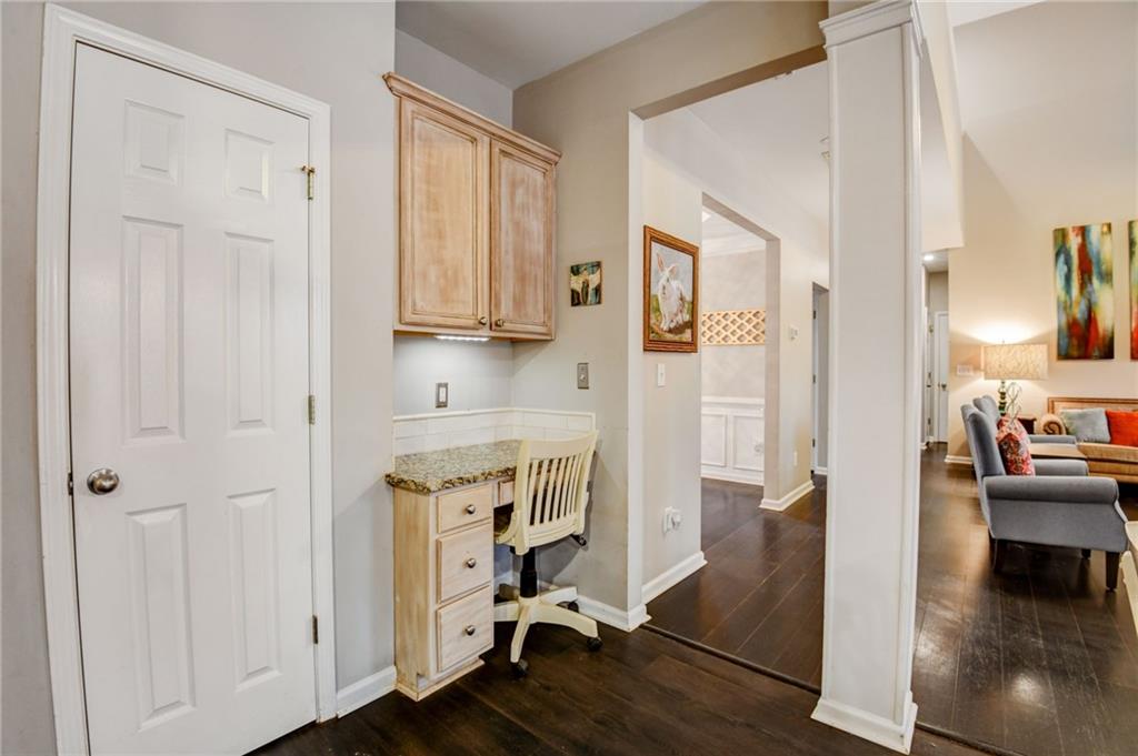 5205 Oak Hill Terrace