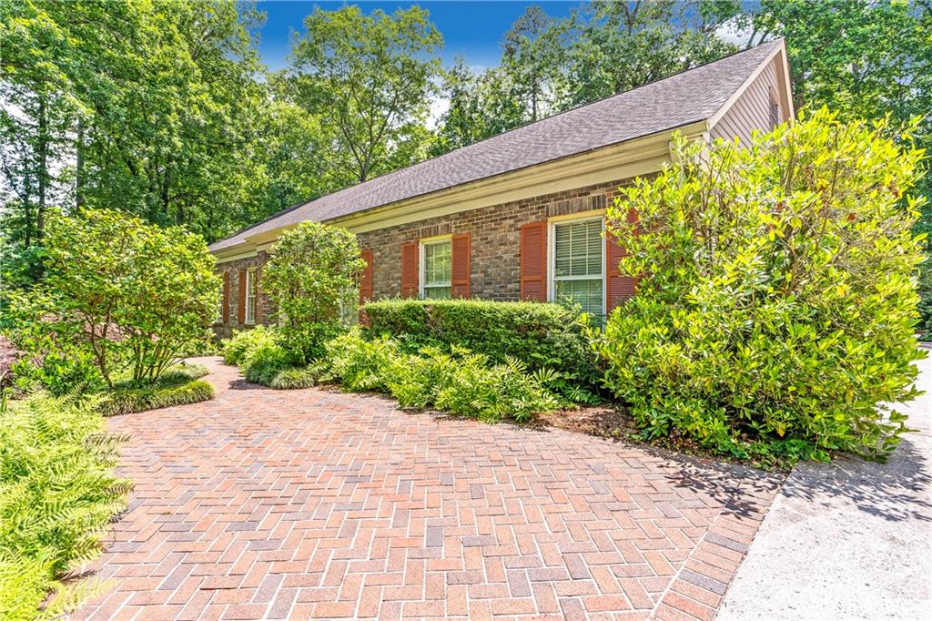 304 River Valley Road