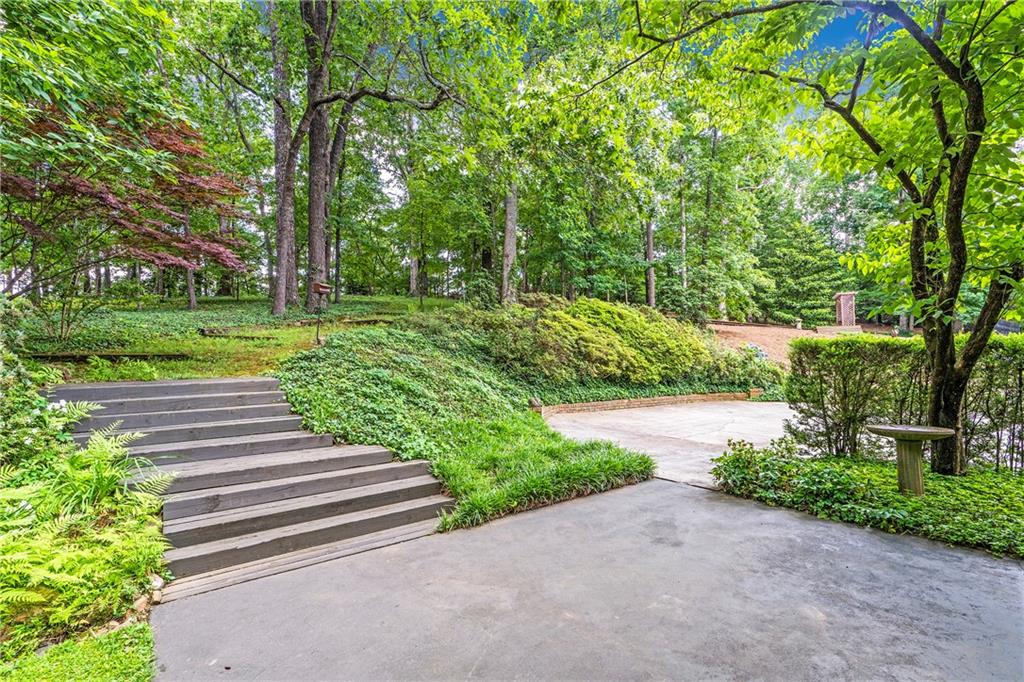 304 River Valley Road