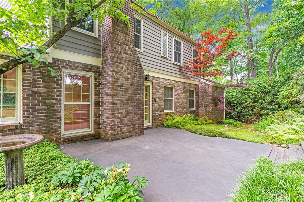 304 River Valley Road