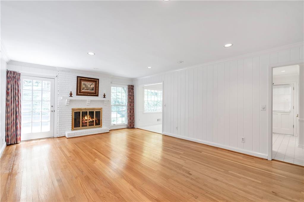 304 River Valley Road