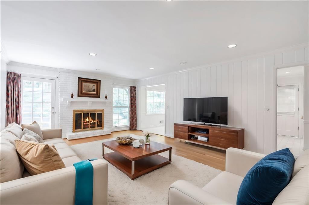 304 River Valley Road
